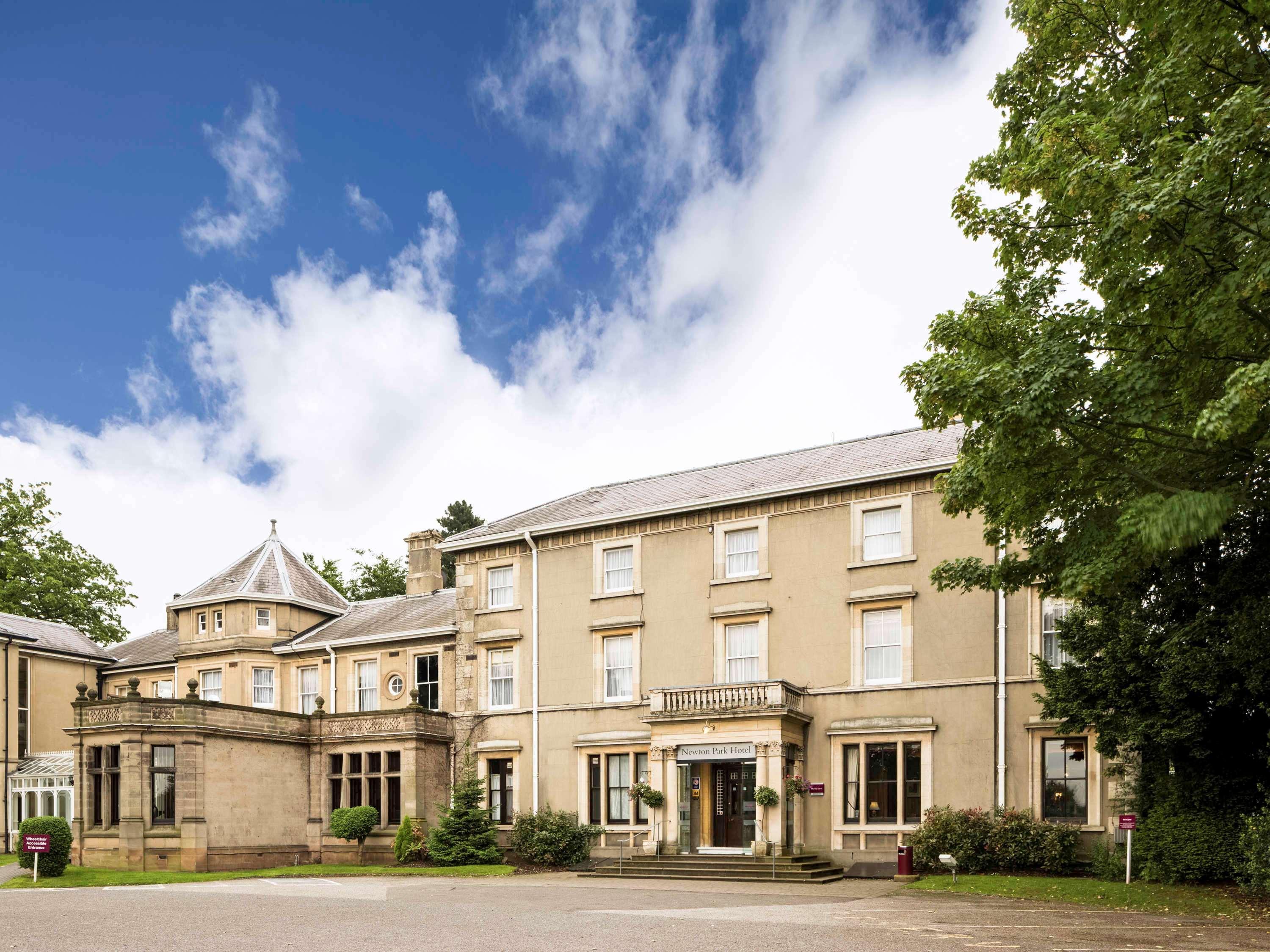 Mercure Burton Upon Trent, Newton Park Hotel Exterior photo