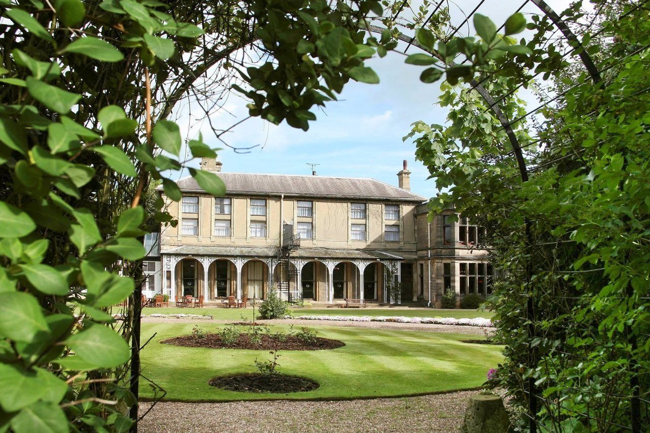 Mercure Burton Upon Trent, Newton Park Hotel Exterior photo