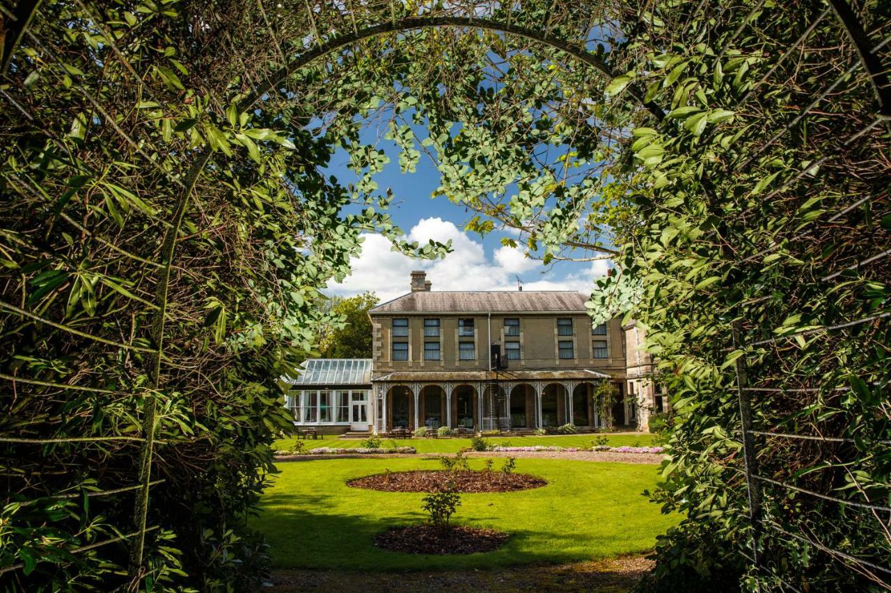 Mercure Burton Upon Trent, Newton Park Hotel Exterior photo